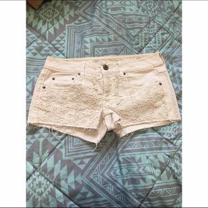 American Eagle Low Rise Shorts