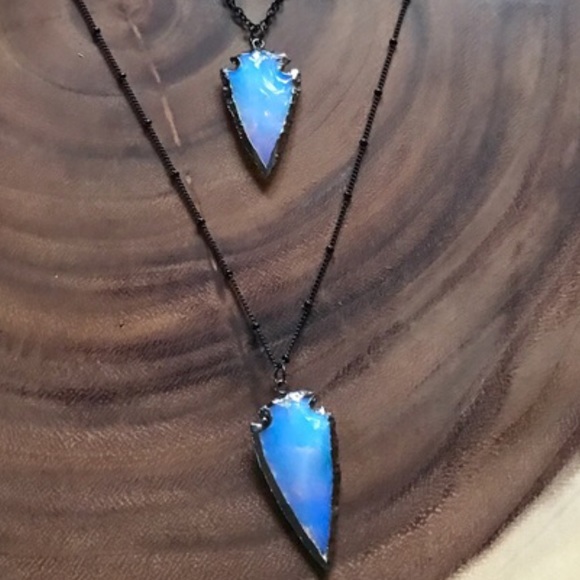 Opalite Arrowhead gunmetal Pendant Necklace - Picture 3 of 6