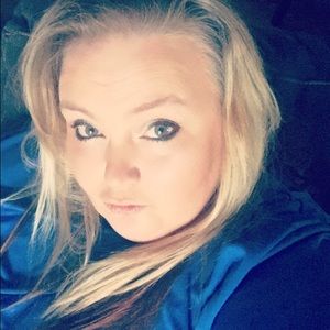 Meet your Posher, Deborah