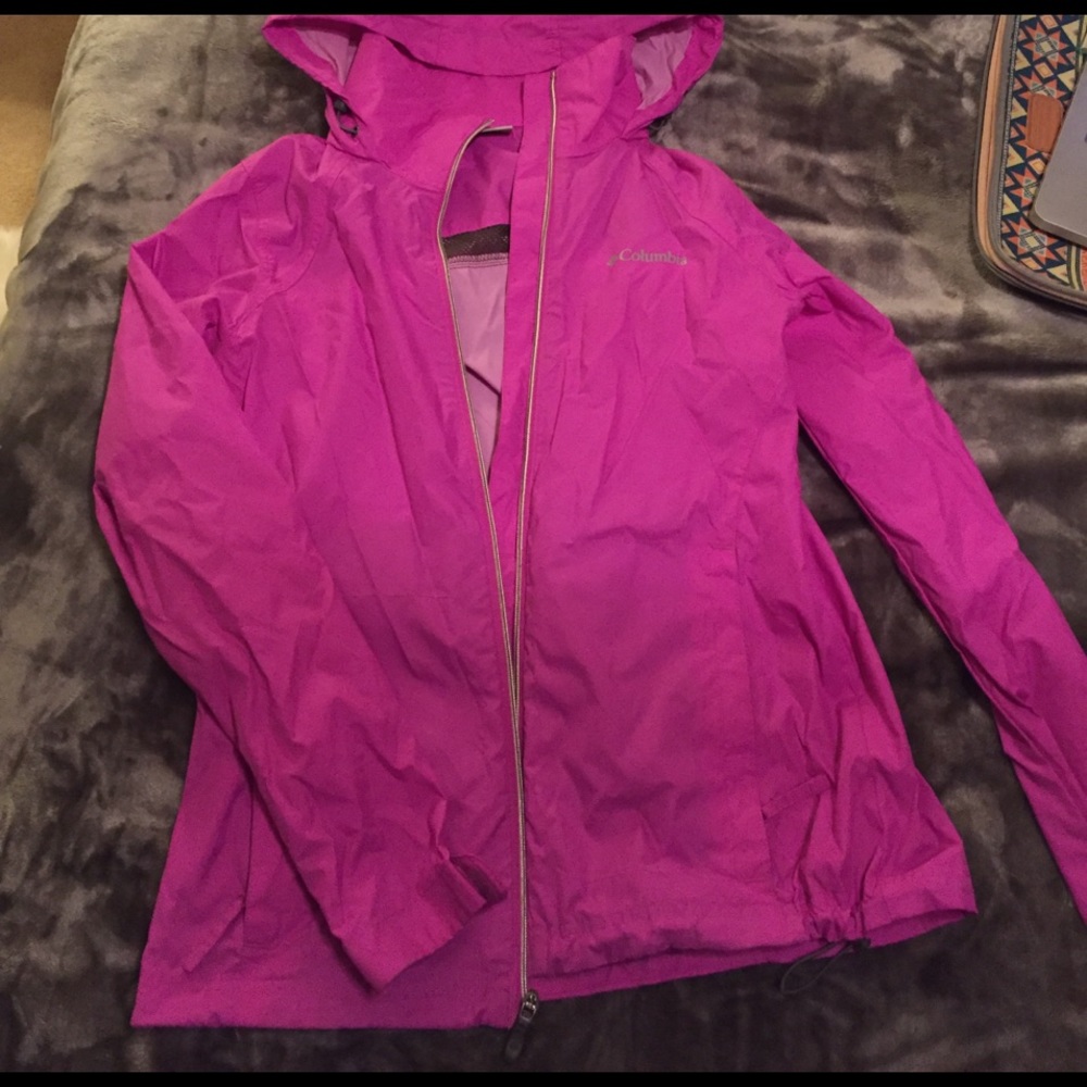Brand new Columbia rain jacket for sale!!