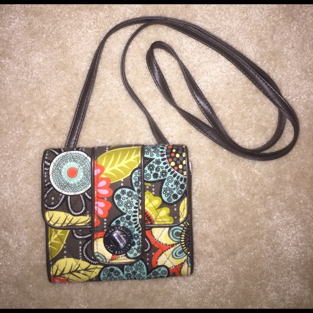 Vera Bradley cross body! 🌺🌼🌸🌻🌹💐🌷