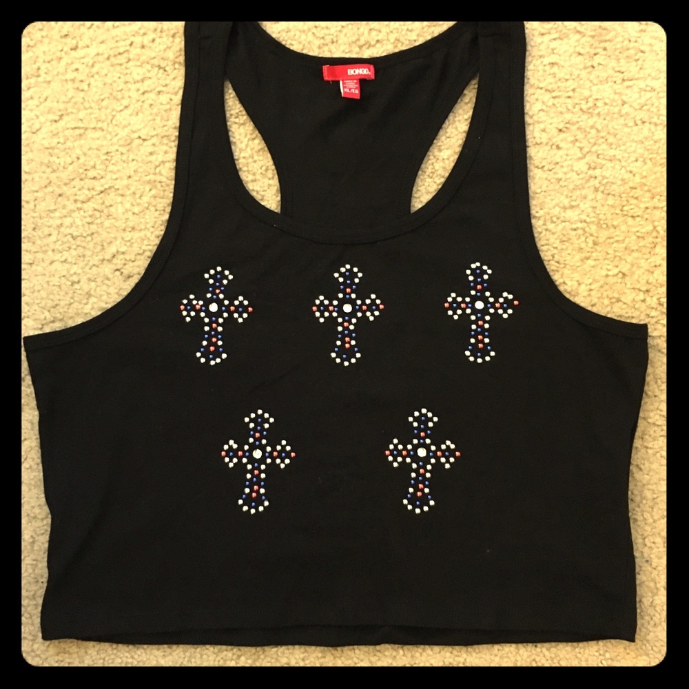 🎉2/$8 Bongo cross tank crop top ✝️