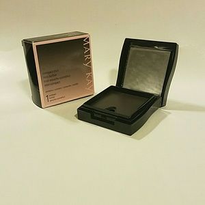 New Mary Kay Mirrored Compact Mini