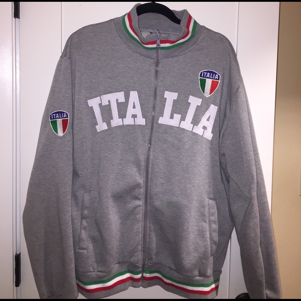 Men zip up sweatshirt.