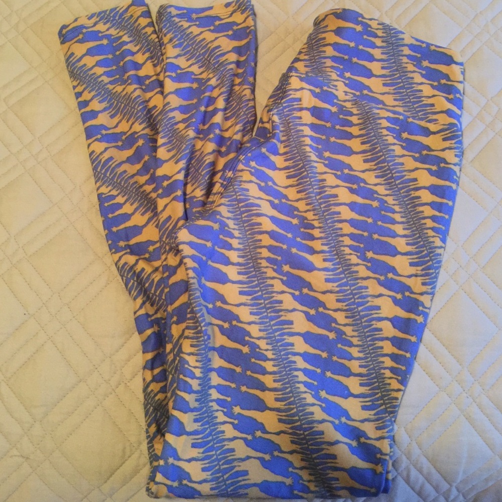 Brand New LuLaRoe Giraffe OS Leggings