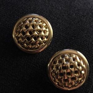 Gold pierced earrings