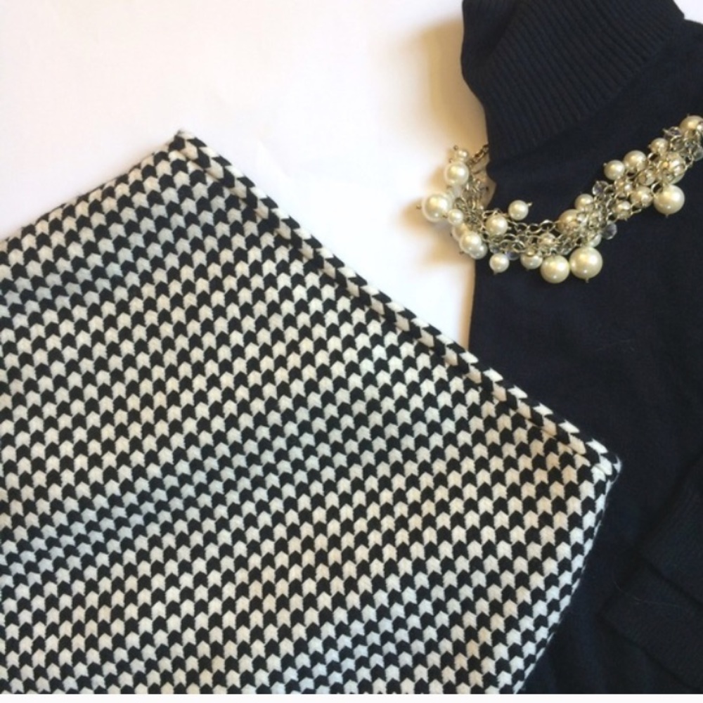 LOFT houndstooth pencil skirt size 4 - Picture 3 of 4