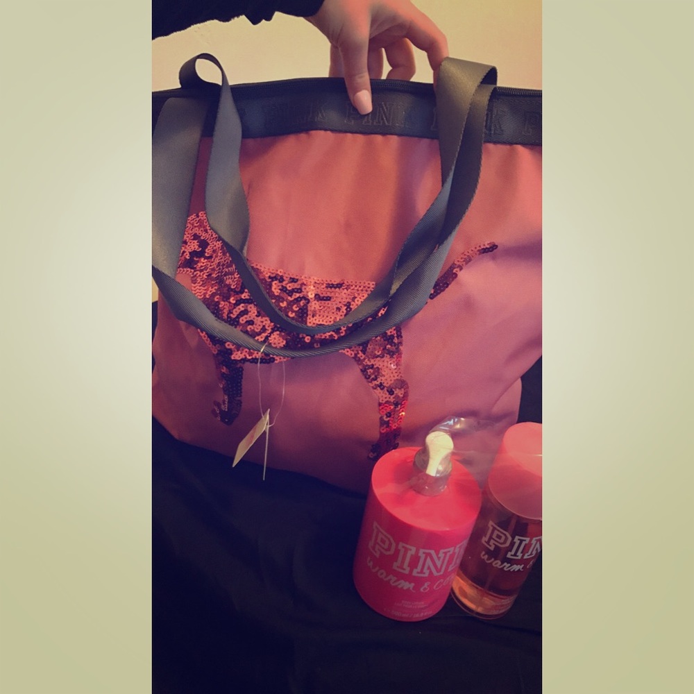 PINK bag + full size warm&cozy set