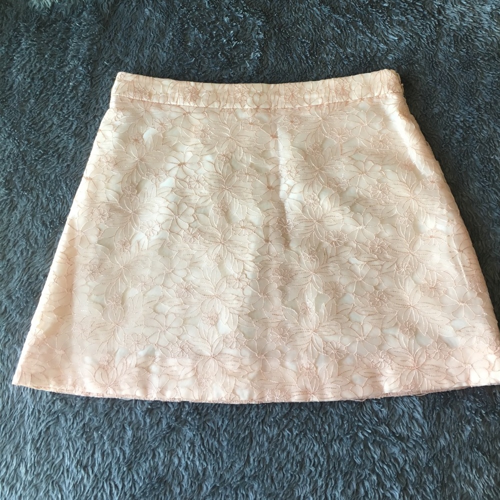 Topshop light pink skirt with floral detail NWOT