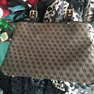 Dooney and Bourke Handbag with accessories