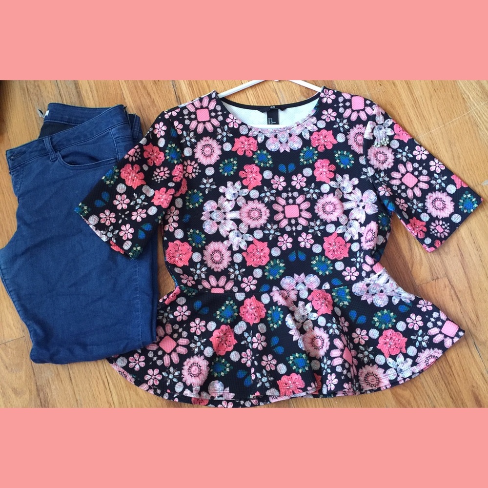 Adorable Jewel 💎 print Peplum Top.