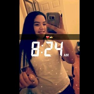 Meet your Posher, Alicia