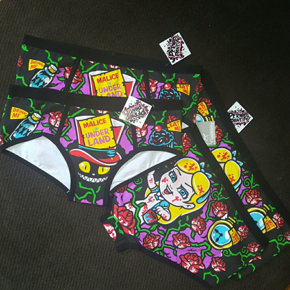 ❌❎❌SOLD❌❎❌ Alice in Wonderland Underwear - Picture 4 of 5
