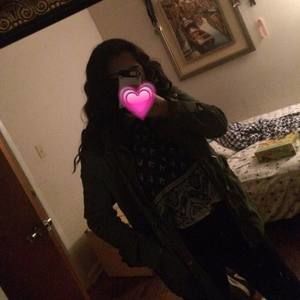 Meet your Posher, Lily