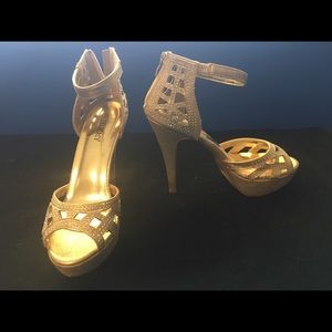 Gold Delicacy Heels