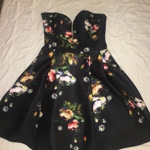 Hannah S. Size 10, but fits like an 8.