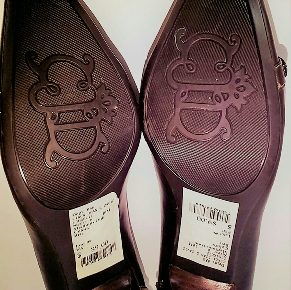 Joan & David Brown Leather Heels (Size 7M) - Picture 4 of 4