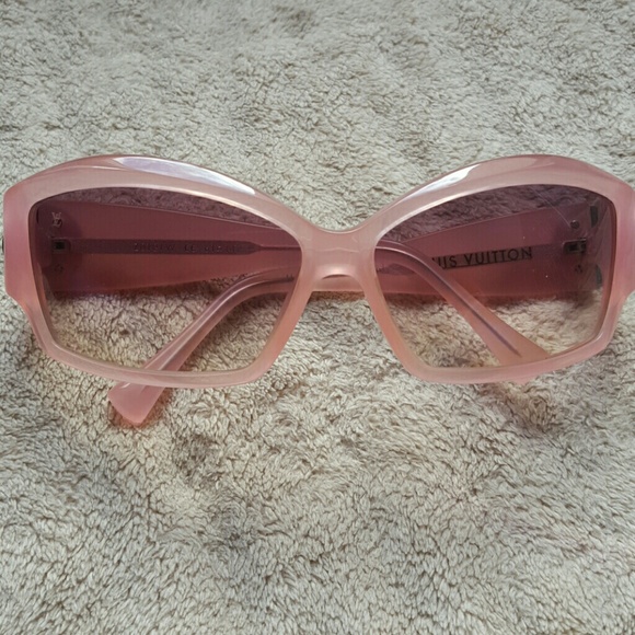 Authentic Louis Vuitton Pink Retro Sunglasses main image 6