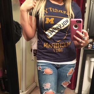 University of Michigan shirt! 💙💛