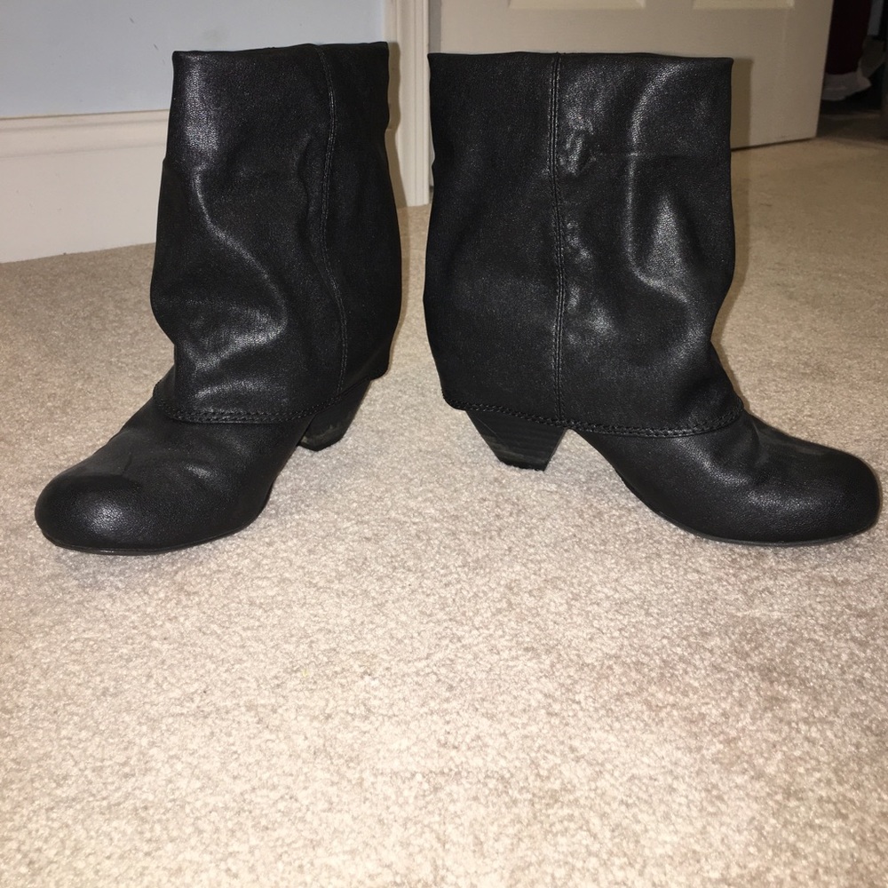 Foldover leather Aldo booties
