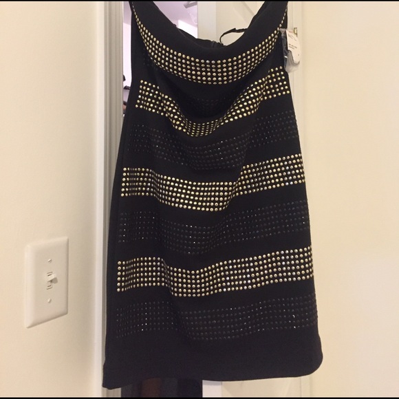 Forever 21 Black dress with gold circle studs - Picture 1 of 3