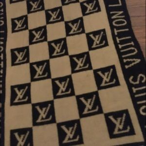 louis vuitton scarf