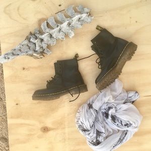 Dr. Martens The Original black laceup boot