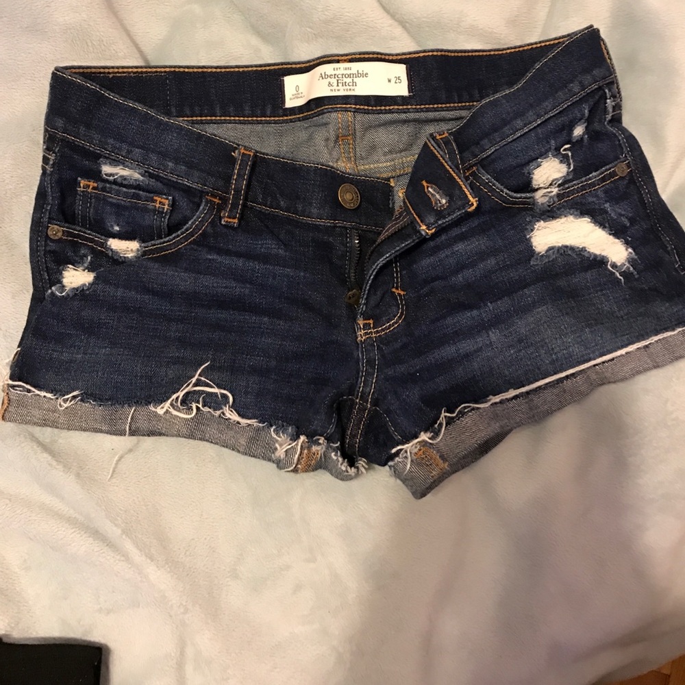 Abercrombie and fitch shorts!!