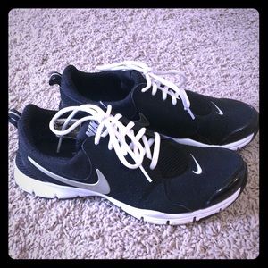 Black Nike Shoes