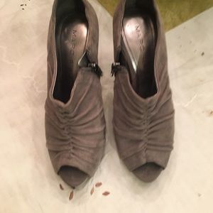 Marc fisher sued booties