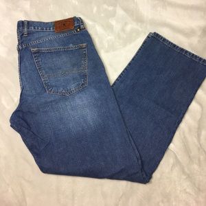 HOST PICKLIKE NEW lucky jeans