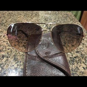 Beautiful Fossil Aviator Sunglasses