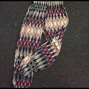 Patterned flowy pants