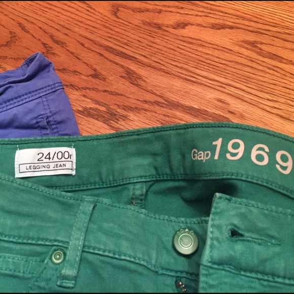 Gap color pants - Picture 2 of 3