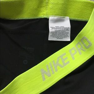 Black Nike Pro Spandex Women's Medium