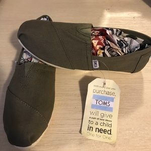 Toms