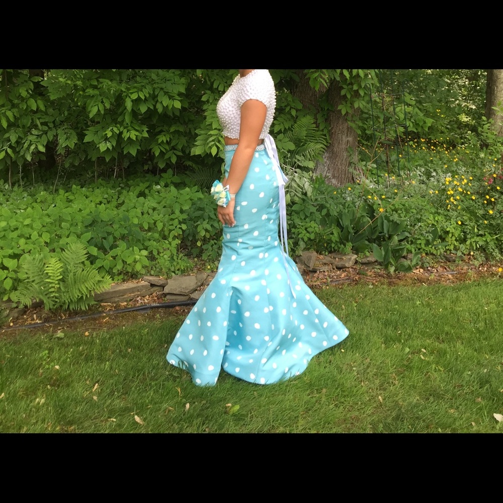 Sherri Hill prom dress