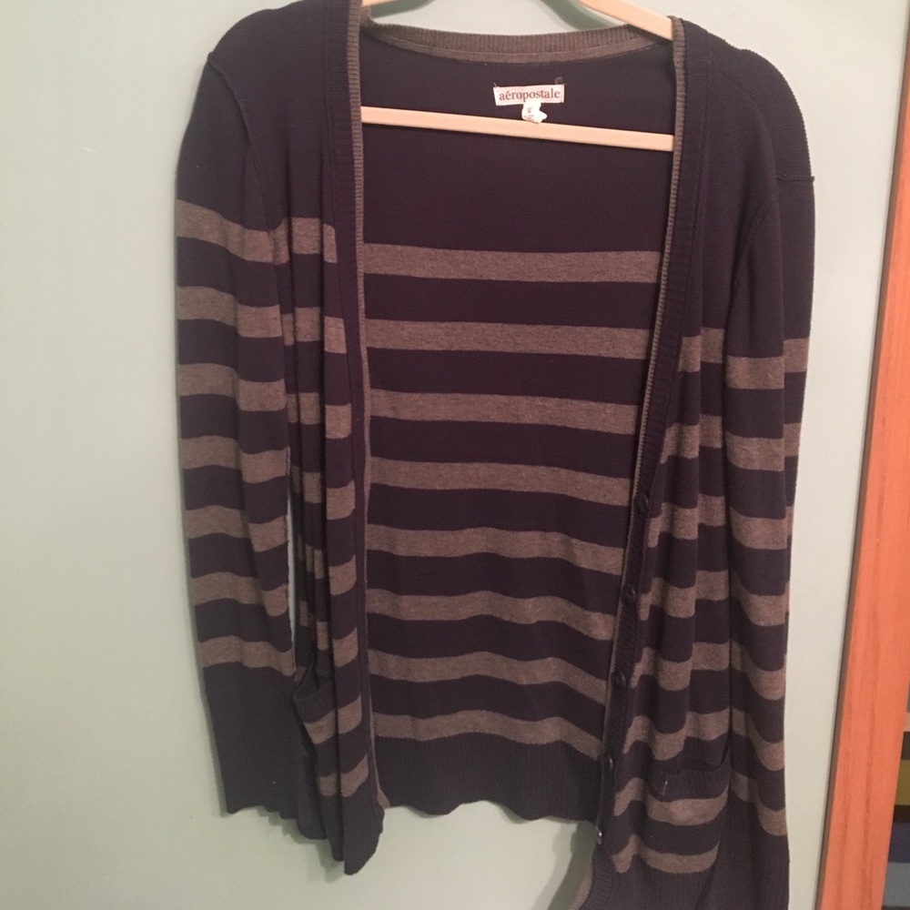 *Moving Sale item* 
Aeropostale Cardigan
