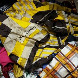 Lot of vintage scarves
