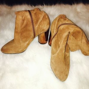 Gold heel bootie