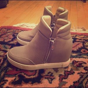 New Steve Madden Sneakers