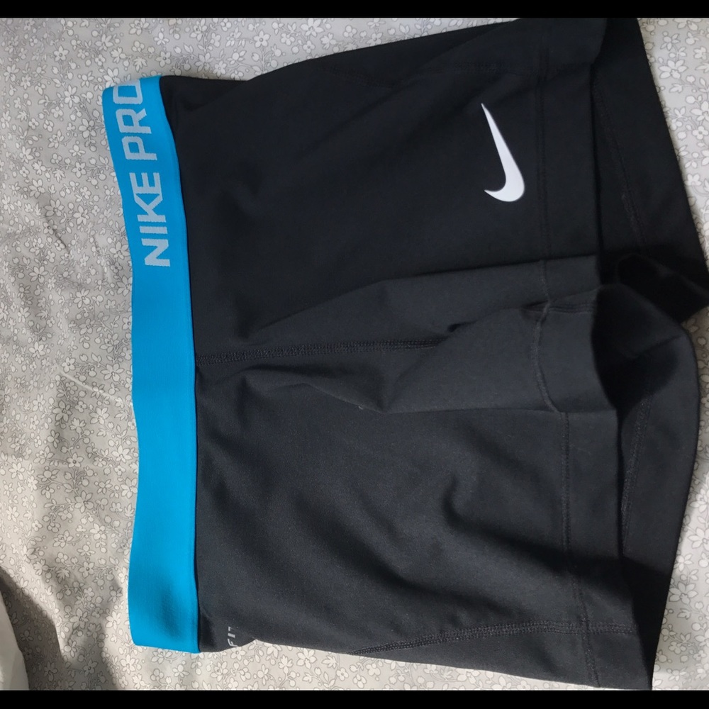 Black Nike Pro Women's Spandex Medium