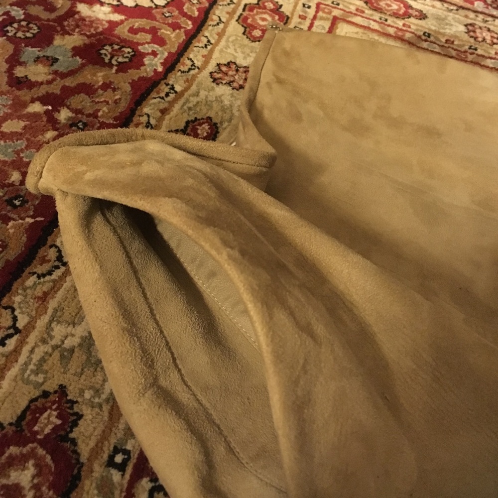 🍁Suede Skirt W/Side Pockets 🍁 - Picture 4 of 4