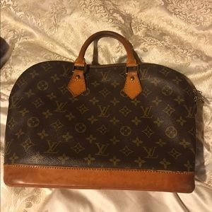 ✨🚨1 hour sale!🔷Authentic Louis Vuitton🔷