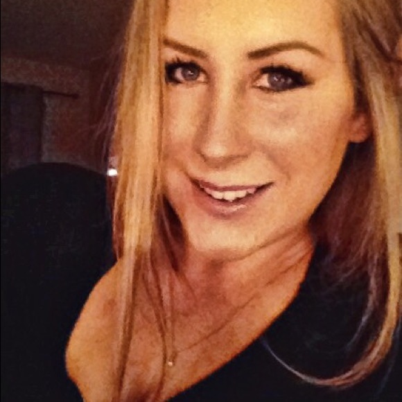 Meet your Posher, Ashley - Picture 3 of 8