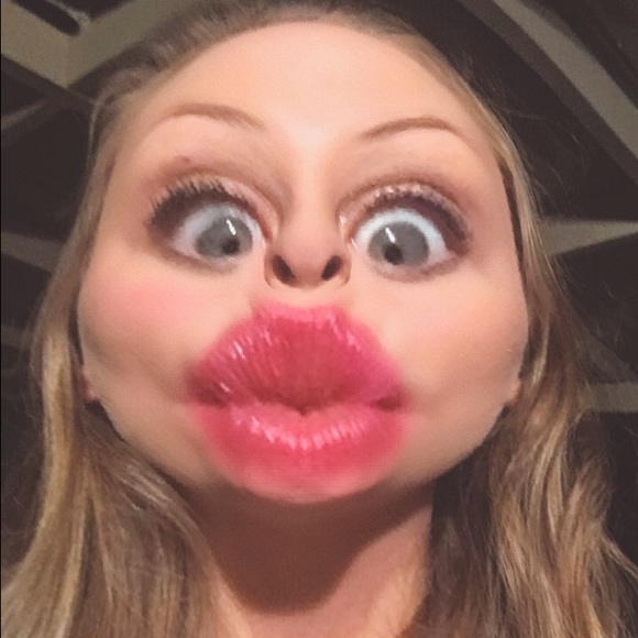 Meet your Posher, Ashley - Picture 5 of 8