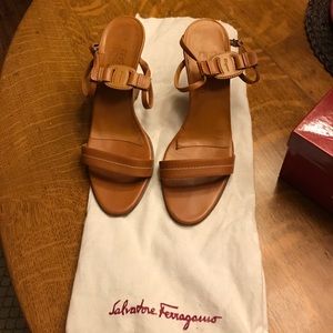 Salvatore ferragamo ankle strap sandels size 9