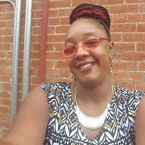 Meet your Posher, April