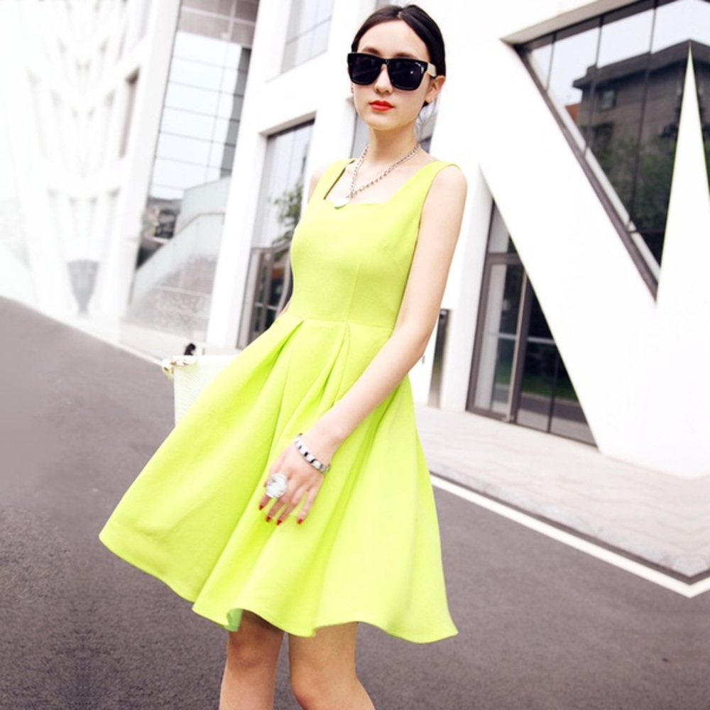 🆕 Thick Strap Fluorescent Pleated Skirt Dress