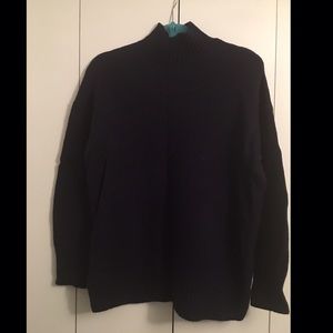 Navy blue Gap turtleneck sweater